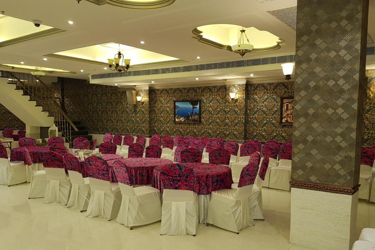 Hotel Posh Chandīgarh Eksteriør billede